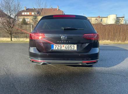 Volkswagen - Passat