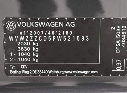 Volkswagen - Golf