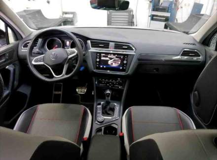 Volkswagen - Tiguan