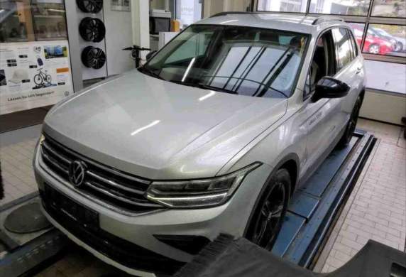 Volkswagen - Tiguan
