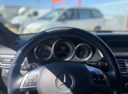 Mercedes-Benz - E-class