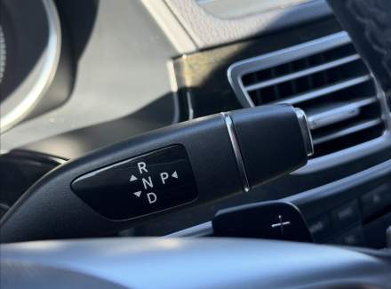 Mercedes-Benz - E-class