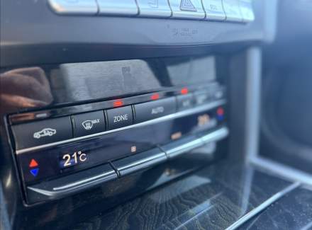 Mercedes-Benz - E-class