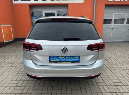 Volkswagen - Passat