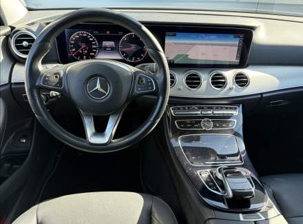 Mercedes-Benz - E-class