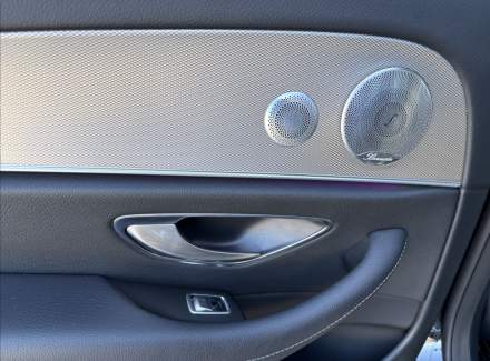 Mercedes-Benz - E-class