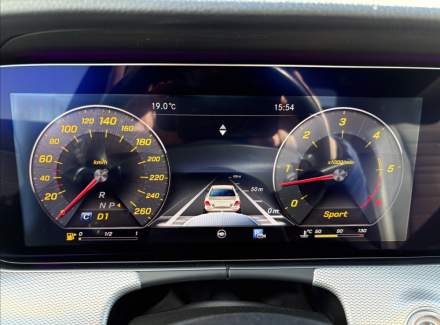 Mercedes-Benz - E-class