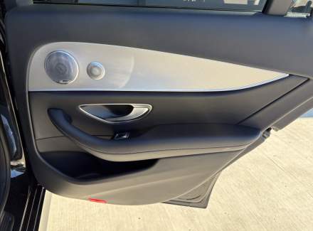 Mercedes-Benz - E-class