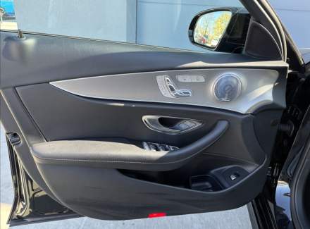 Mercedes-Benz - E-class