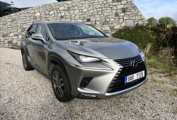 Lexus - NX