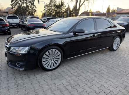 Audi - A8