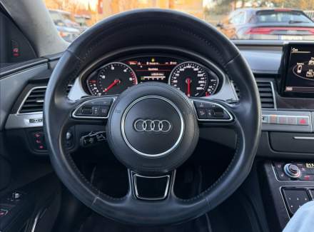 Audi - A8