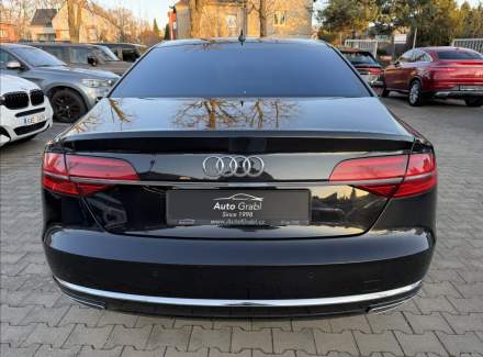 Audi - A8