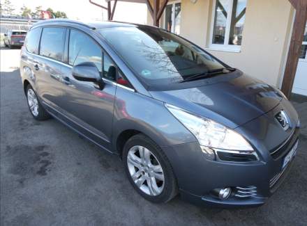 Peugeot - 5008