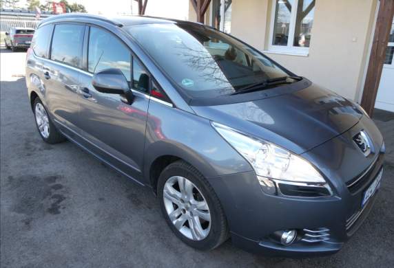 Peugeot - 5008