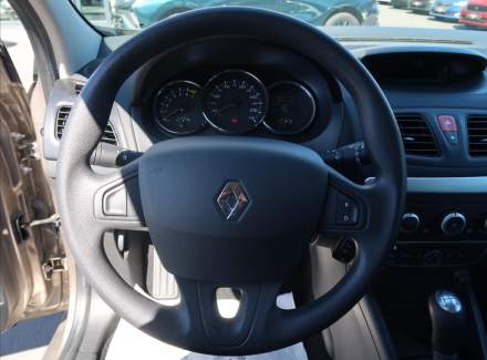 Renault - Fluence