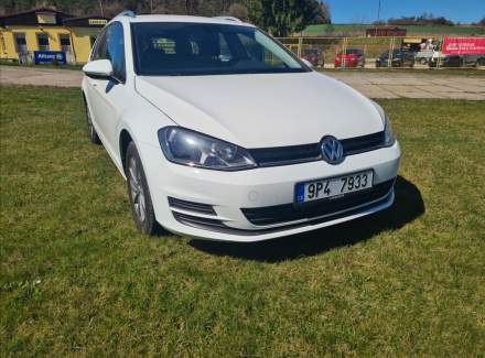 Volkswagen - Golf