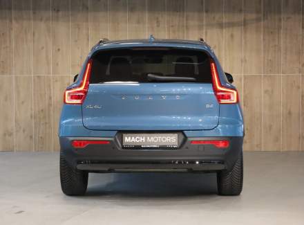 Volvo - XC40