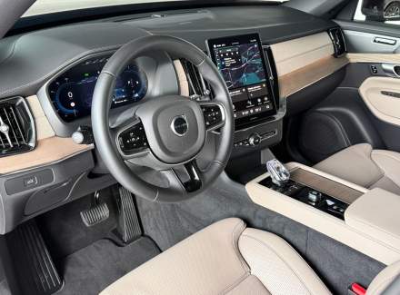 Volvo - XC90