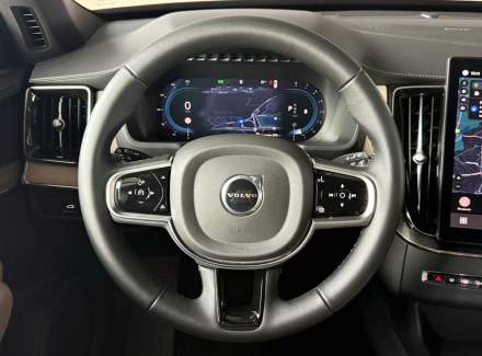Volvo - XC90