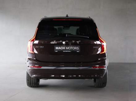 Volvo - XC90