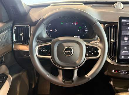 Volvo - XC90