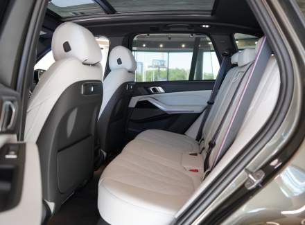 BMW - X5