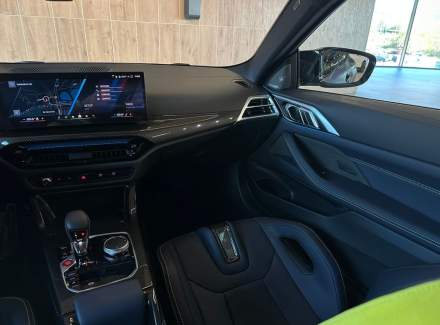 BMW - M4