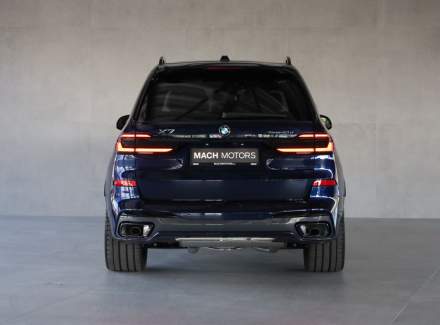 BMW - X7