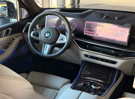BMW - X7