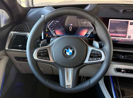 BMW - X7