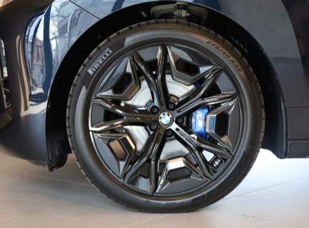 BMW - iX