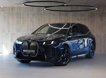 BMW - iX