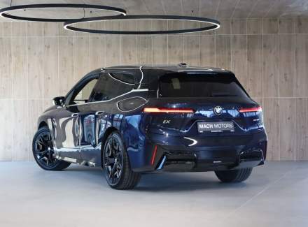 BMW - iX