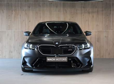 BMW - M5