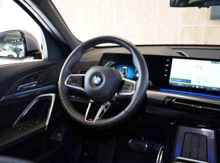 BMW - X2