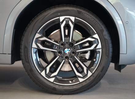 BMW - X2