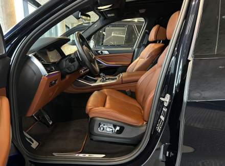 BMW - X7