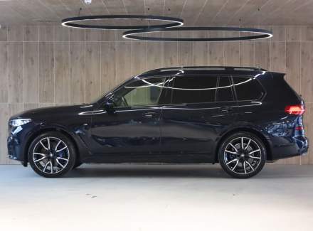BMW - X7