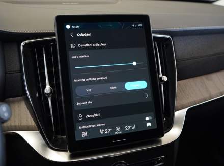 Volvo - XC90