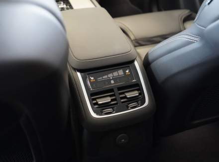 Volvo - XC90