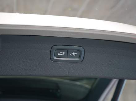 Volvo - XC90