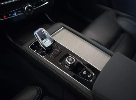 Volvo - XC90