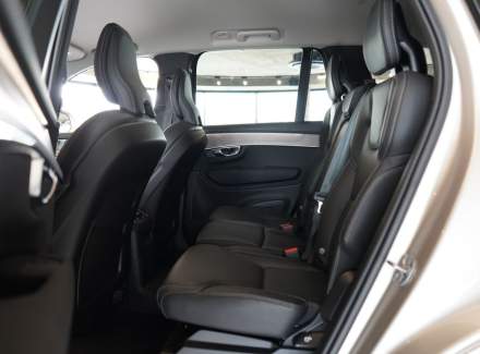 Volvo - XC90