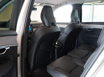 Volvo - XC90