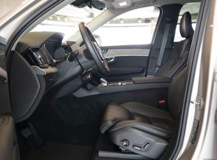 Volvo - XC90