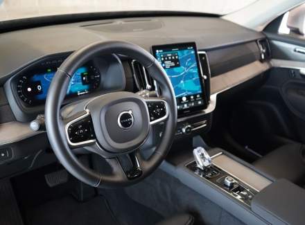 Volvo - XC90