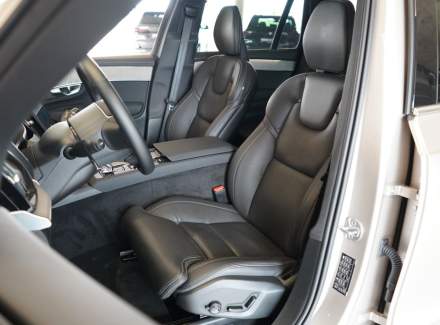 Volvo - XC90