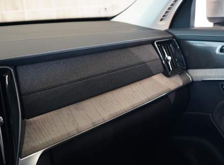 Volvo - XC90