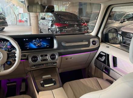 Mercedes-Benz - G-class